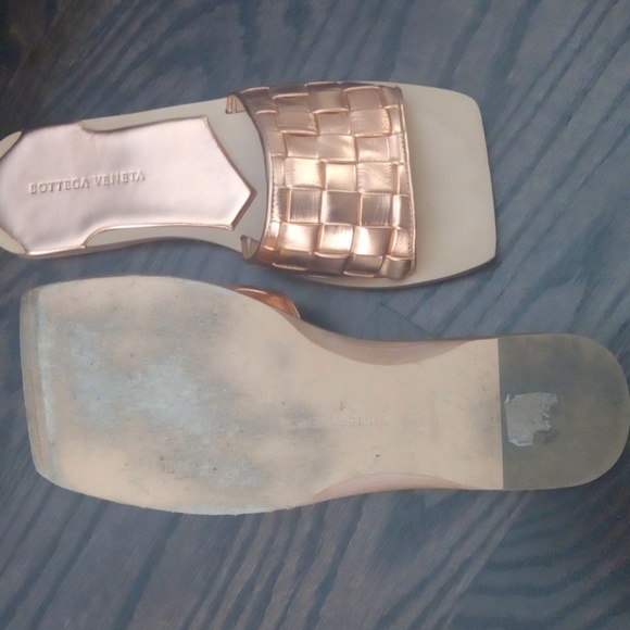 Bottega Veneta Slides - Picture 5 of 5